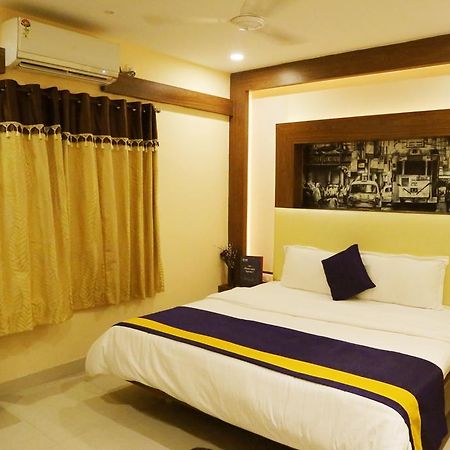 Oyo 460 Hotel Ivory Residency Kolkata Bagian luar foto