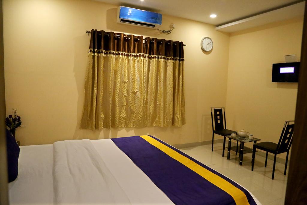 Oyo 460 Hotel Ivory Residency Kolkata Bagian luar foto