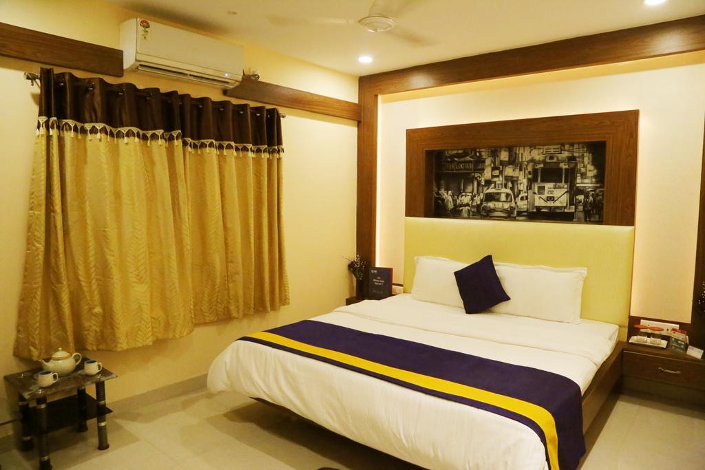 Oyo 460 Hotel Ivory Residency Kolkata Bagian luar foto