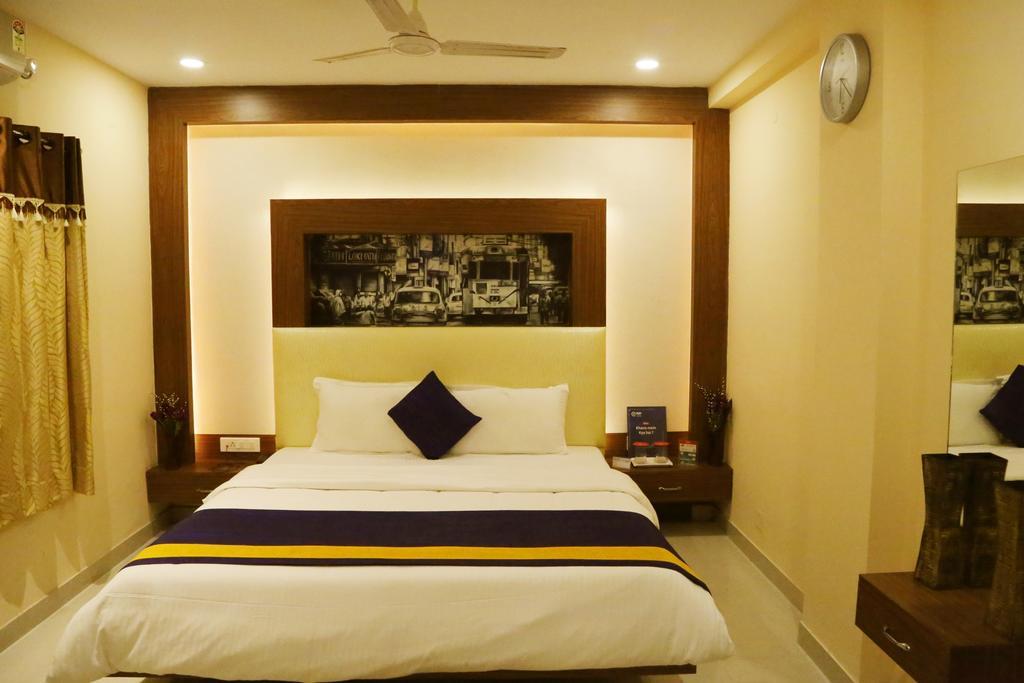 Oyo 460 Hotel Ivory Residency Kolkata Bagian luar foto
