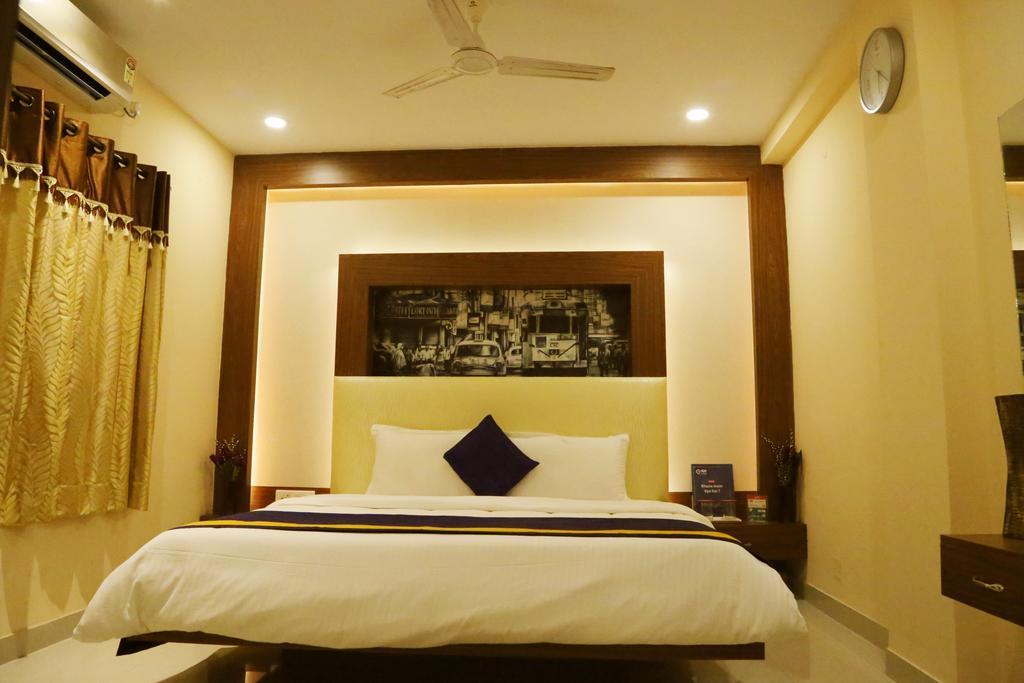 Oyo 460 Hotel Ivory Residency Kolkata Bagian luar foto