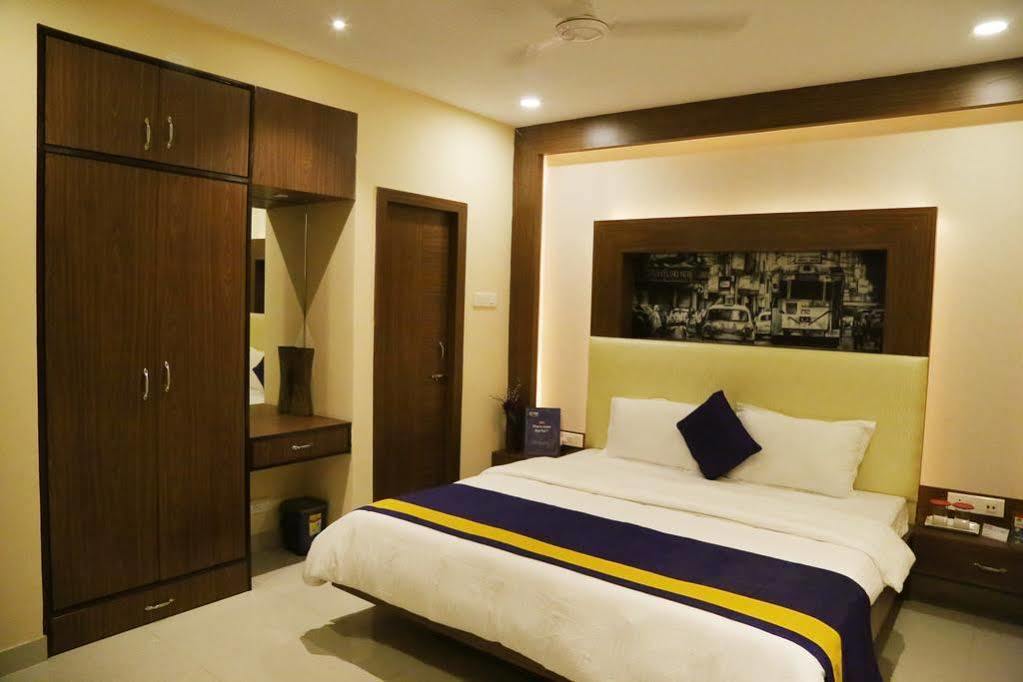 Oyo 460 Hotel Ivory Residency Kolkata Bagian luar foto