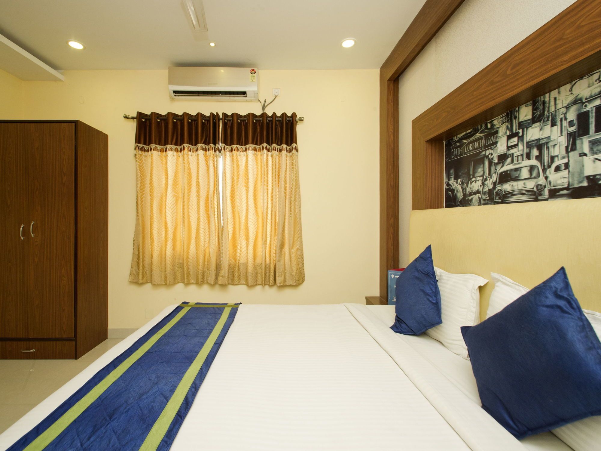 Oyo 460 Hotel Ivory Residency Kolkata Bagian luar foto